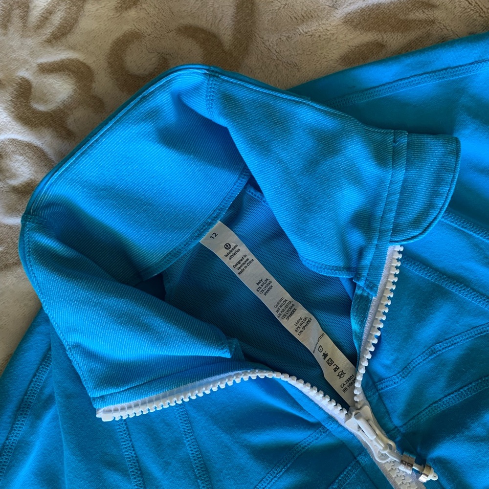 Lululemon Full Zip Jacket- size 12 - Picture 3 of 7